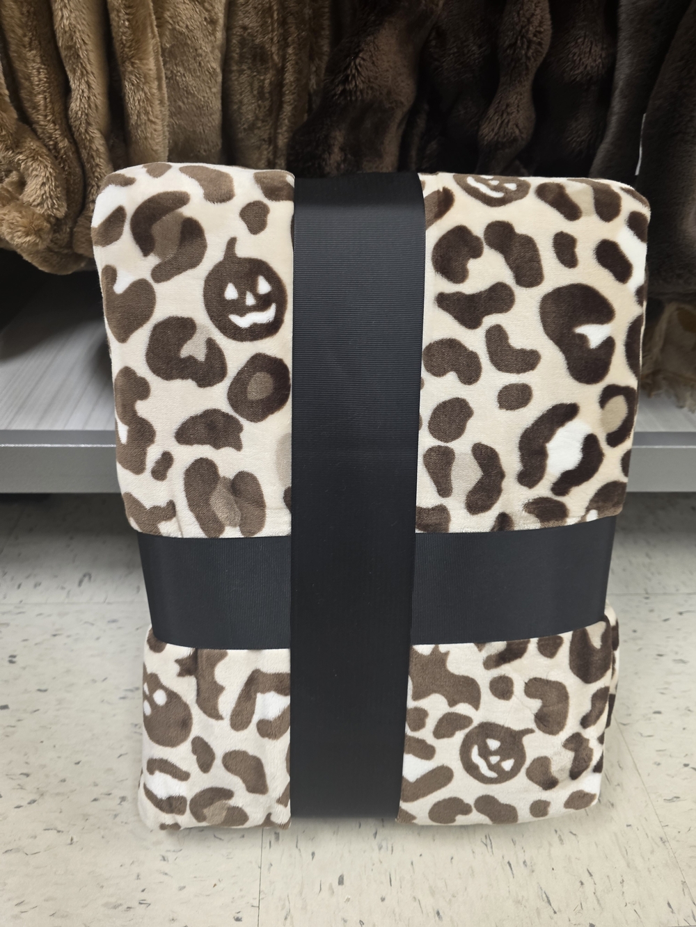 Nicole Miller Brown and Cream Leopard Halloween Blanket-NWT